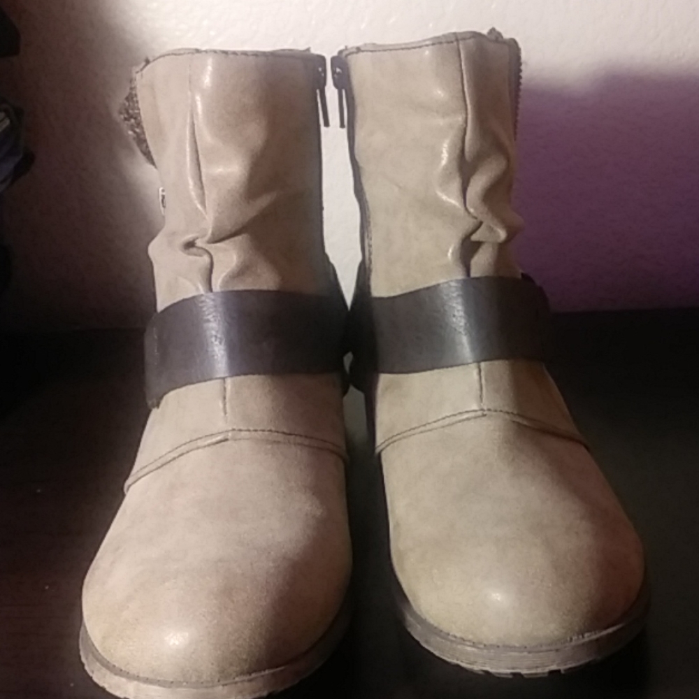Pop Womens Booties